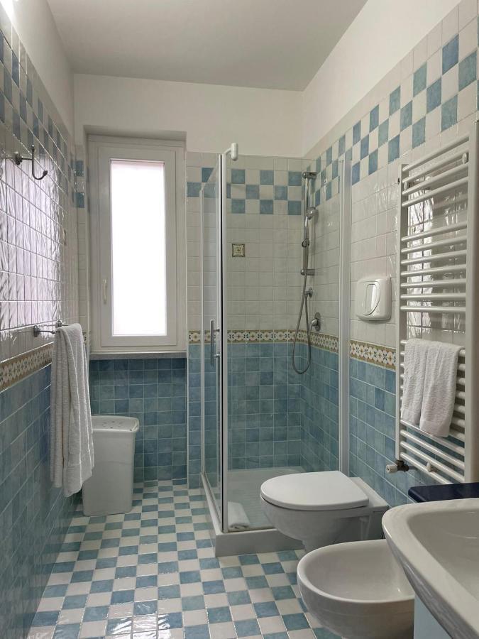 Il Vecchio Carrubo - Villa Con Piscina A Sfioro Macchia di Monte エクステリア 写真